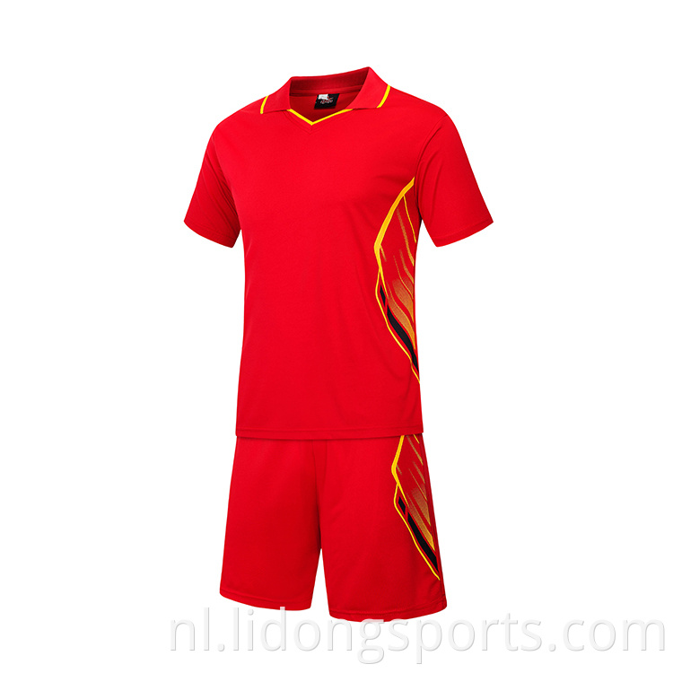 2021 voetbalshirt set volwassenen voetbalkleding aangepaste OEM jogging -uniformen voor mannen